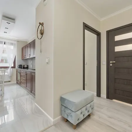 Appartement Pastel & Floral With Parking In By Renters *